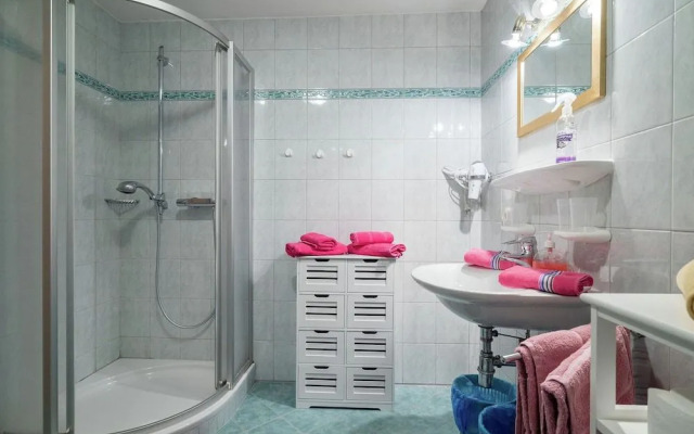 Apartment Leogang Near Ski Slopes