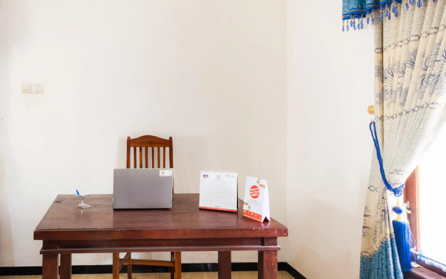 OYO 2169  Anugrah Bromo Homestay