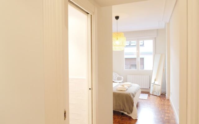 Charming And Stone Throw To Guggenheim & Old Town