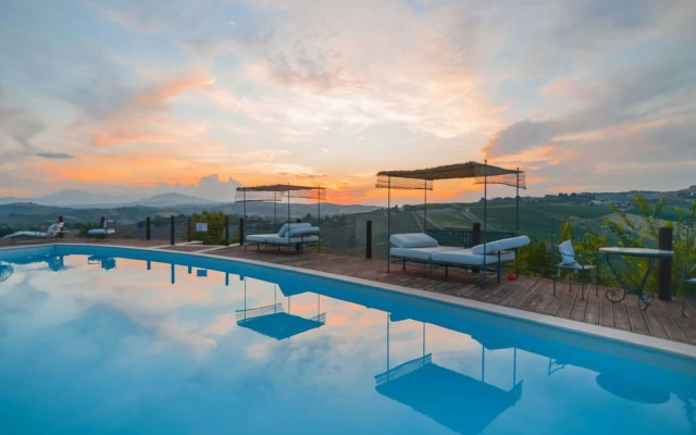 Enticing Apartment in Ascoli Piceno With Swimming Pool