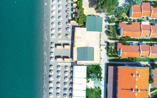 Teos Ormanci Tatil Koyu