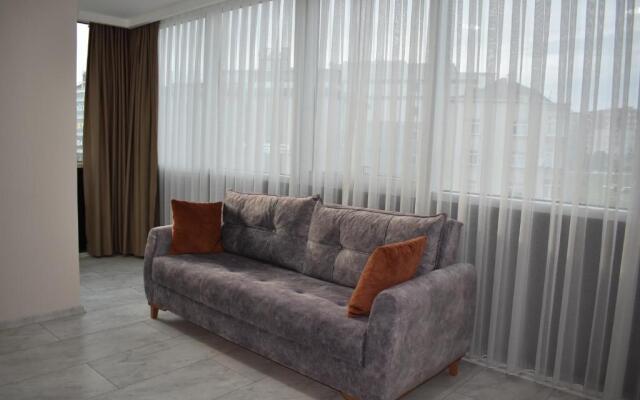 Mia Suite