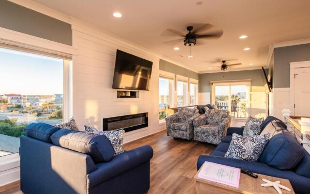 The Sandcastle by Oak Island Accommodations