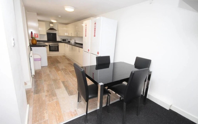 6 bed House, Liverpool