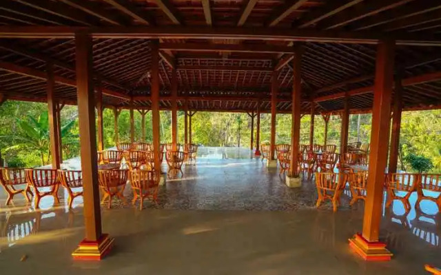 Taman Watu Resort