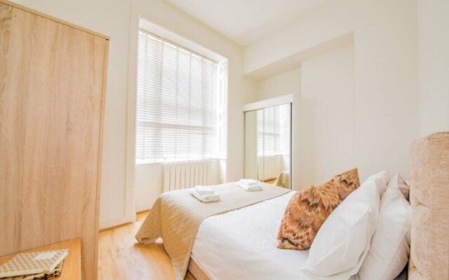 Immaculate 2 Bedroom Apartment in Central London