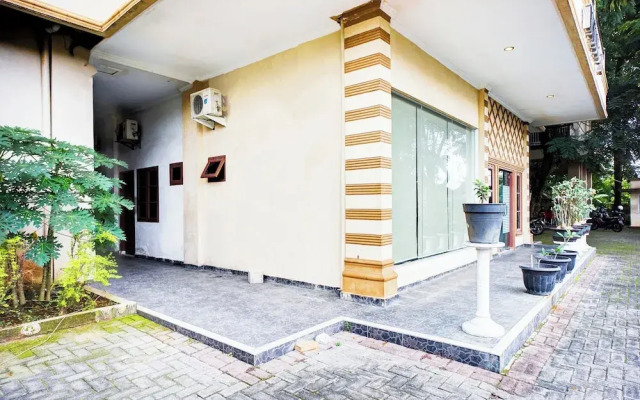 Super OYO Resident- K Syariah