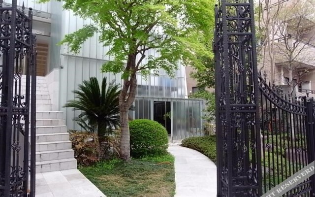 Yotsuya Mayflower House Guesthouse