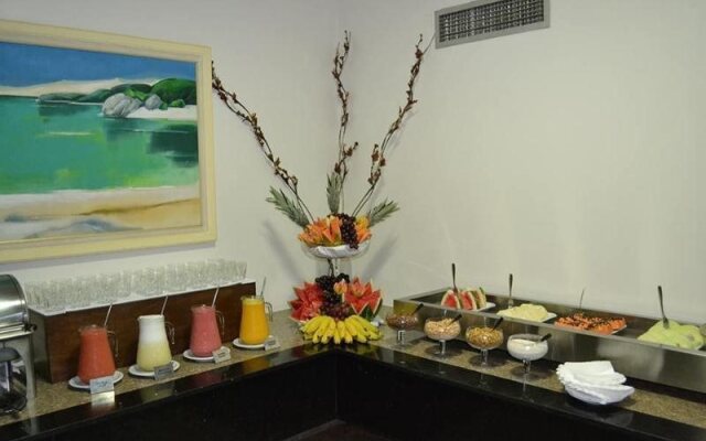 Dimas Lessa Hotel