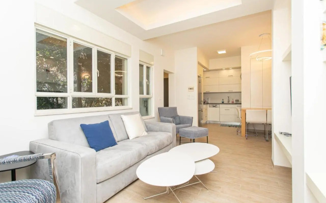 Carmel Boutique Apartments - Urban Forest