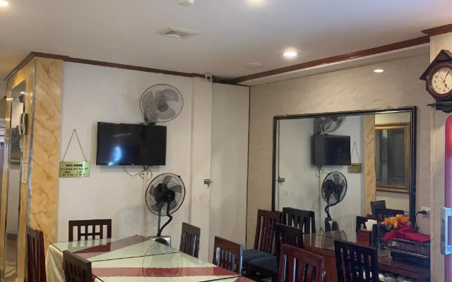 A25 Hotel - 26 Hang Non