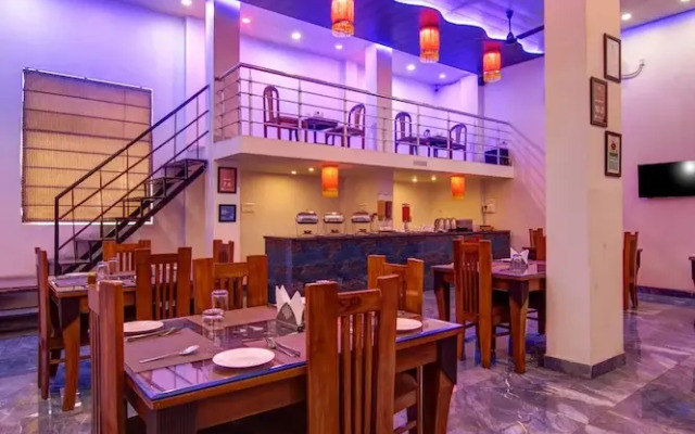 Gracious by Vishesh Hotels & Home Stay