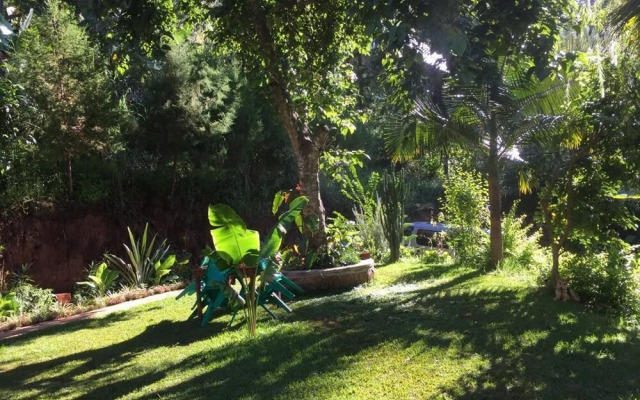 David Crater Homestay