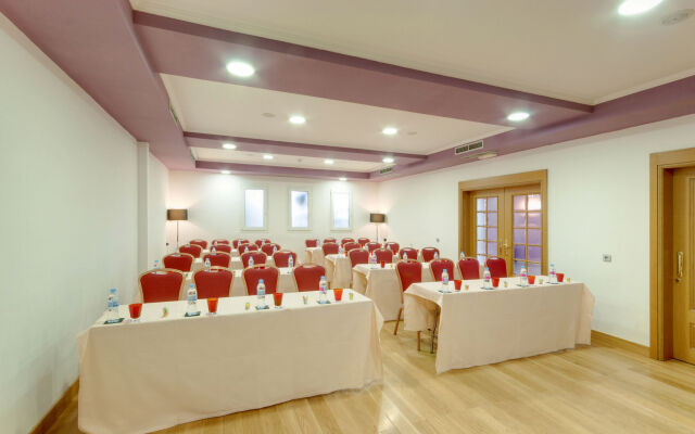 Madrid-Getafe Los Angeles Hotel