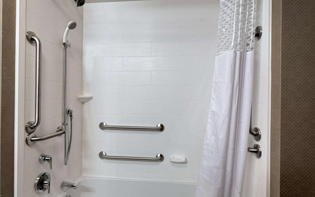 Hampton Inn Lewiston-Auburn