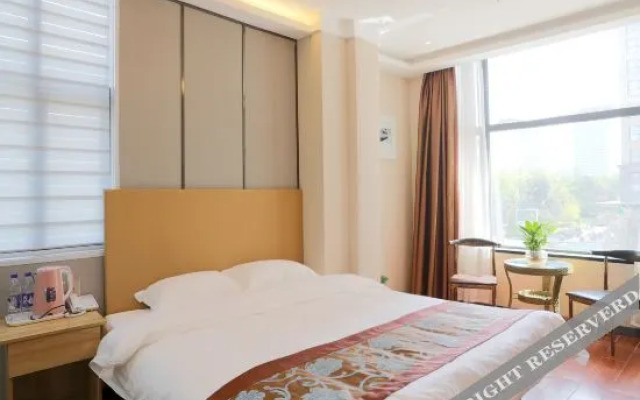 Feng 3 Hotel (Xi'an North High-speed Railway Station Wenjing Road Subway Station)(枫3酒店（西安高铁北站文景路地铁站店）)