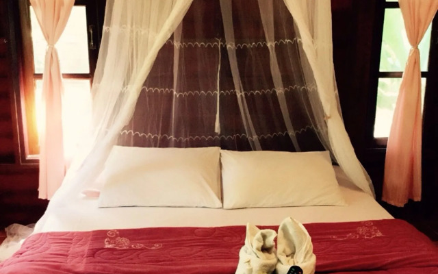 Baan Suan Phidchamika