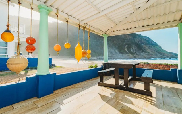 Silver Spray Beach Accommodation