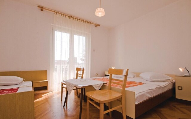 Amazing Apartment in Posedarje With 3 Bedrooms and Wifi