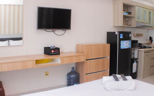 Warm And Homey Studio Apartment At Springlake Summarecon Bekasi