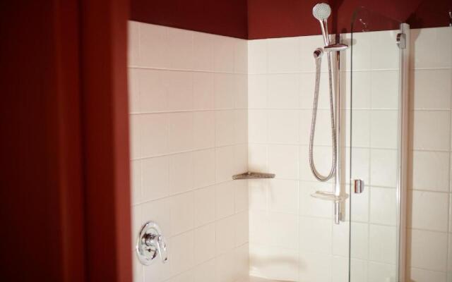 The Central Hotel Queenstown, A Naumi Chapter