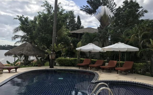 Amber Sands Beach Resort