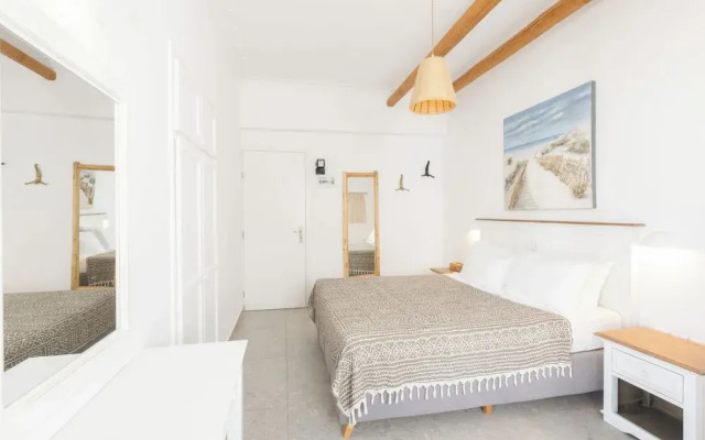 Parosquare Central Suites