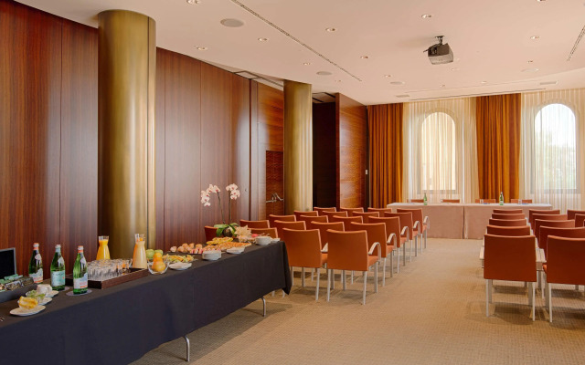 NH Siena Hotel