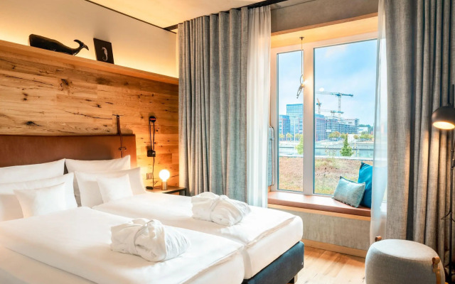 Me and All Hotel Kiel, by Hyatt