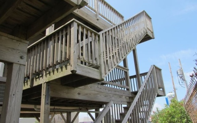 29 Cabana Anna Studio Bedroom Condo by RedAwning