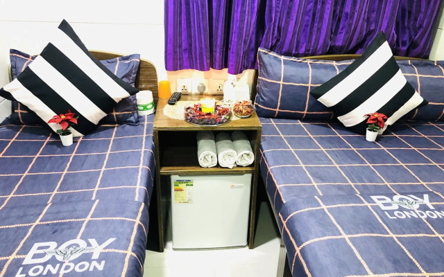 Premium Lounge