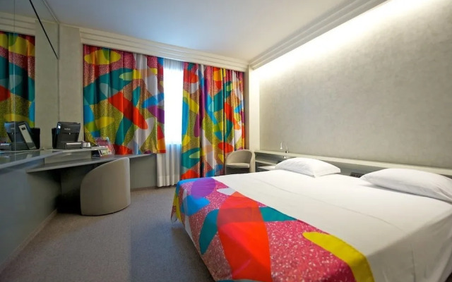Ariha Hotel