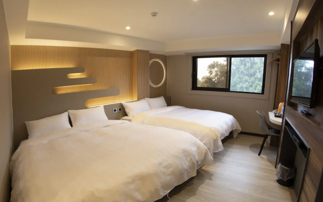 Alishan Shermuh Int' Tourist Hotel
