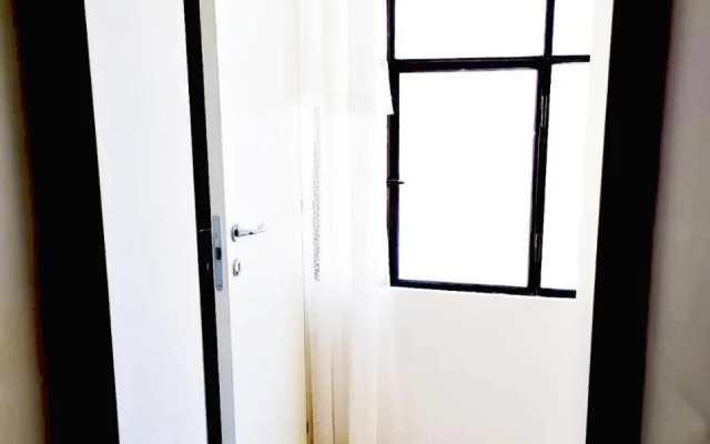 Apartment 1913