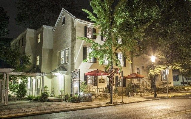 Hargrave House B & B