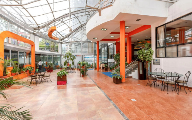 Airport Hotel