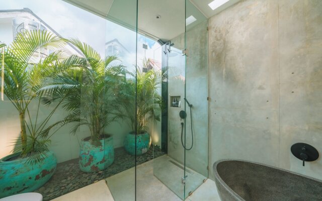 Villa Vantage 2