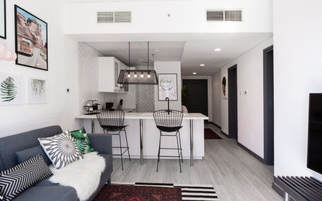 One Perfect Stay - Royal Oceanic Tower