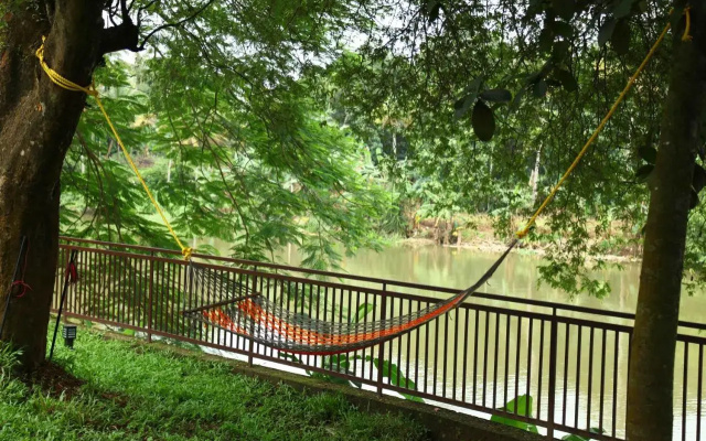 Nadhiyoram River Retreat