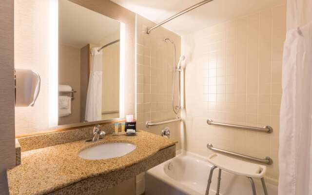 Wingate by Wyndham Convention Ctr Closest Universal Orlando