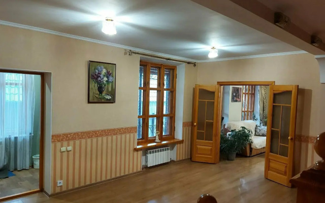 Красный Дом