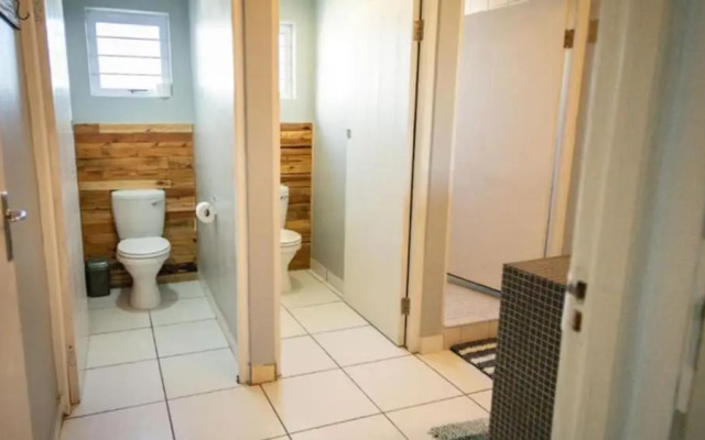 Four Seasons Struisbaai