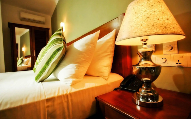 Hotel Travellers Nest