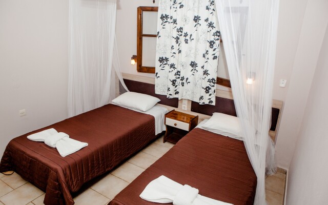 Eleana Apartments And Studios