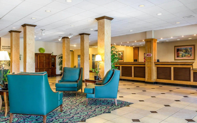 Clarion Hotel Anaheim Resort
