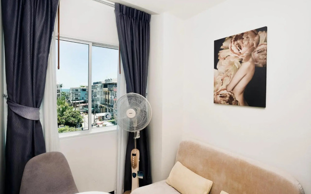 Beach 7 Condo by GrandisVillas