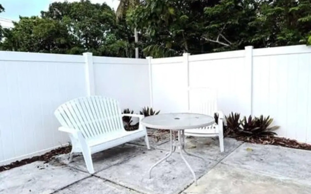 Hollywood Hideaway Luxe 3BR Escape