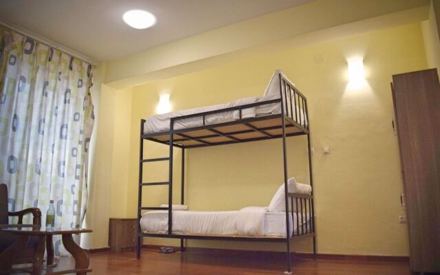 Cot Addis Hostel