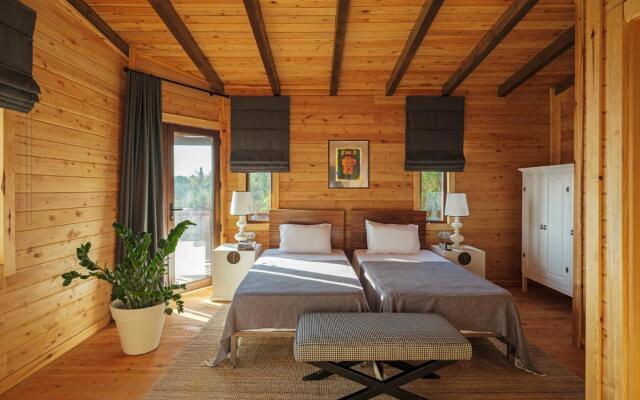 Simurg Inn