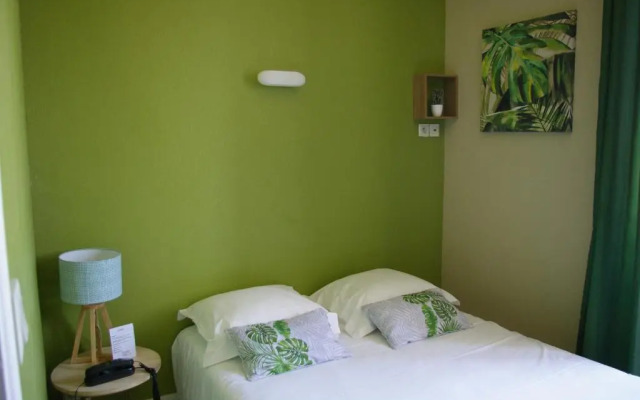 Queen Serenity Hotel